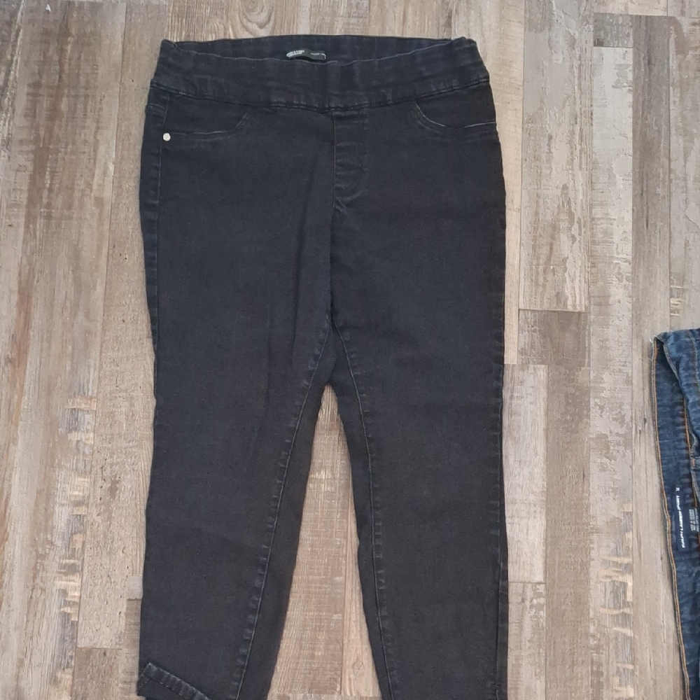 Women's Black Jeans